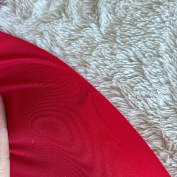 Victoria’s Secret red T-shirt Lightly Lined Wireless Bra 32DD Flawed - Picture 2 of 6